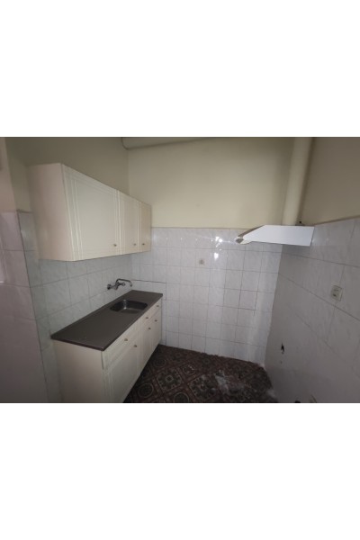 Διαμέρισμα 60m² ισογείου - Νίκαια