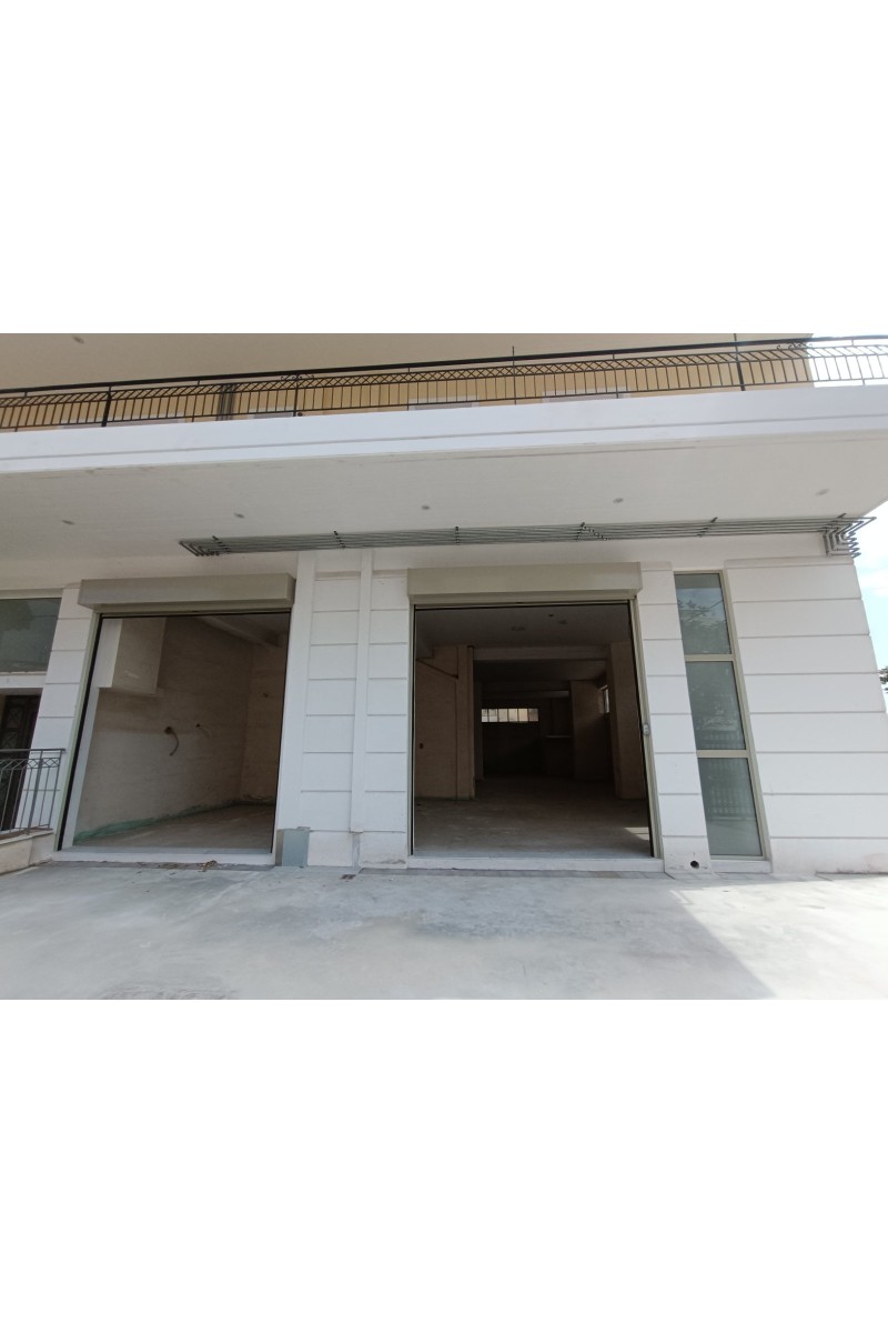Ισόγειο κατάστημα 270m²