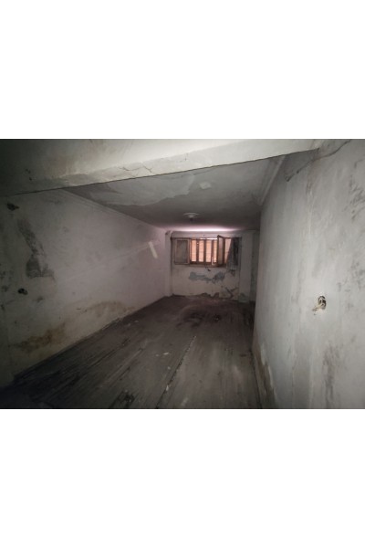 Πολυκατοικία 713 m² πλησίον Αποβάθρας Σταθμού Θεσσαλονίκης.