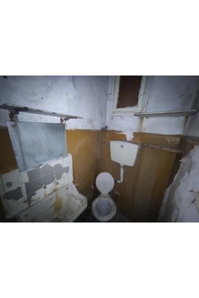 Πολυκατοικία 713 m² πλησίον Αποβάθρας Σταθμού Θεσσαλονίκης.