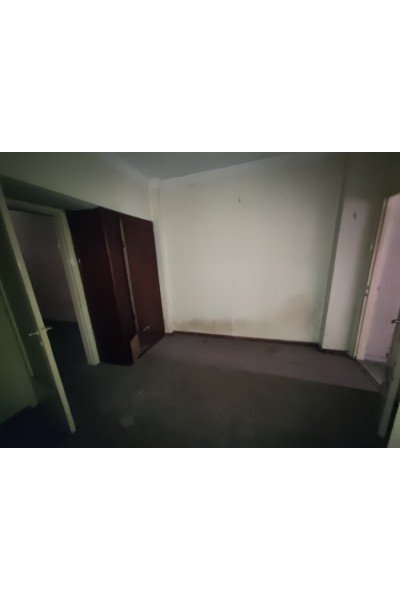 Πολυκατοικία 713 m² πλησίον Αποβάθρας Σταθμού Θεσσαλονίκης.