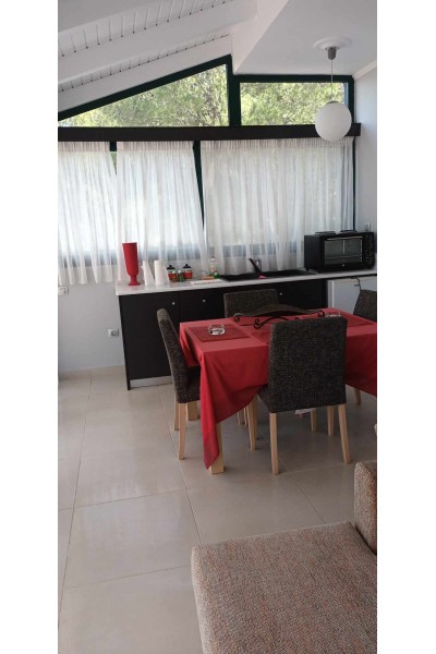 3όροφη Κατοικία στη θέση Ξένος - Σαλαμίνα 160m² 250.000