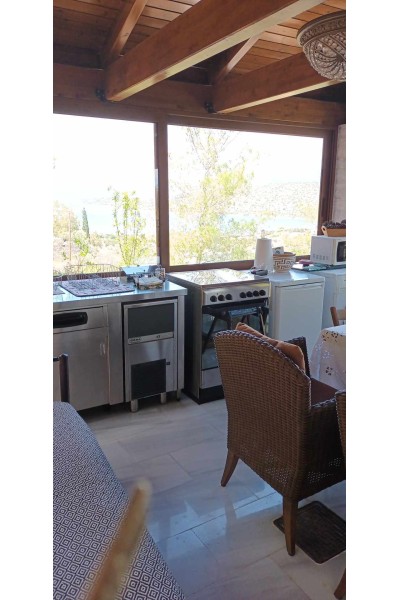 3όροφη Κατοικία στη θέση Ξένος - Σαλαμίνα 160m² 250.000