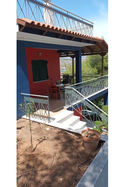 3όροφη Κατοικία στη θέση Ξένος - Σαλαμίνα 160m² 250.000