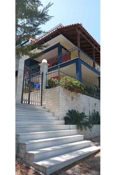 3όροφη Κατοικία στη θέση Ξένος - Σαλαμίνα 160m² 250.000