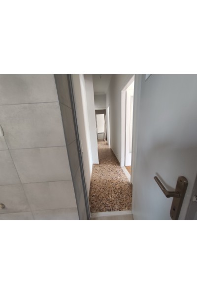 Οροφοδιαμέρισμα 90m² και δωμάτιο ταράτσας ιδιόκτητο