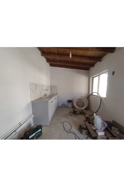 Οροφοδιαμέρισμα 90m² και δωμάτιο ταράτσας ιδιόκτητο