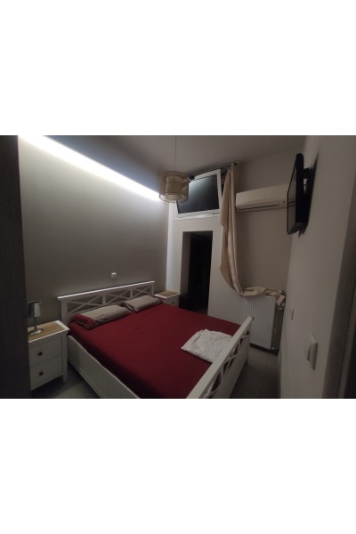 Ισόγειο διαμέρισμα 86m² Νίκαια (Μανιάτικα) Επιπλωμένο