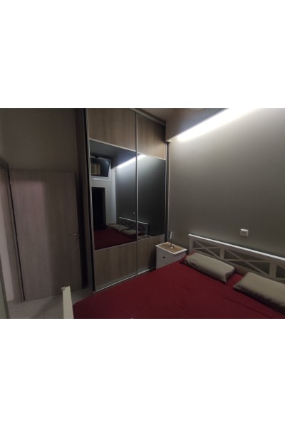 Ισόγειο διαμέρισμα 86m² Νίκαια (Μανιάτικα) Επιπλωμένο