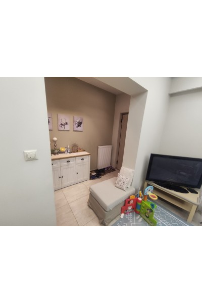 Ισόγειο διαμέρισμα 86m² Νίκαια (Μανιάτικα) Επιπλωμένο